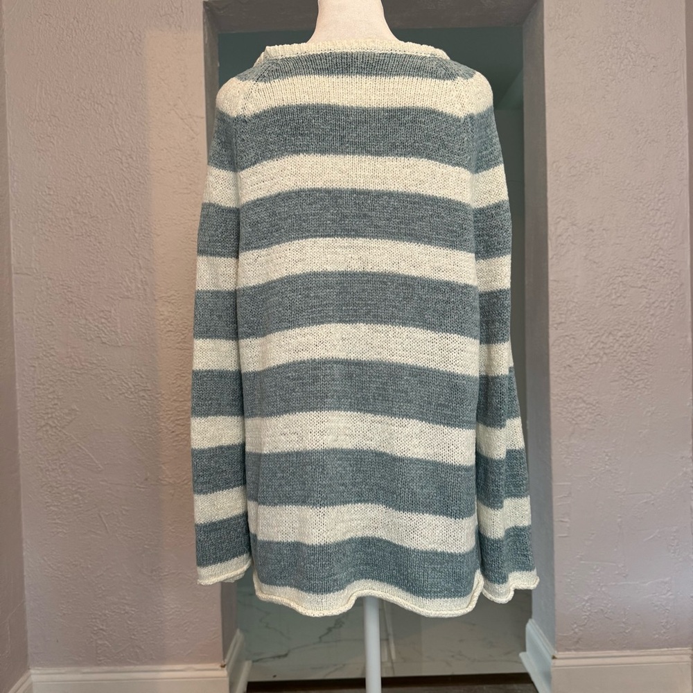 LOFT Blue and Cream Crew Neck Sweater - Picture 10 of 11
